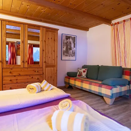 Apartment Chasa Patgific *