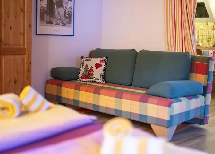 公寓 Chasa Patgific Ramosch